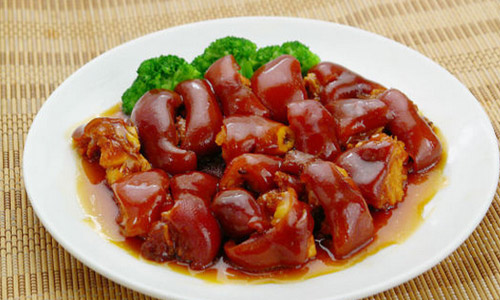 黄豆炖猪蹄