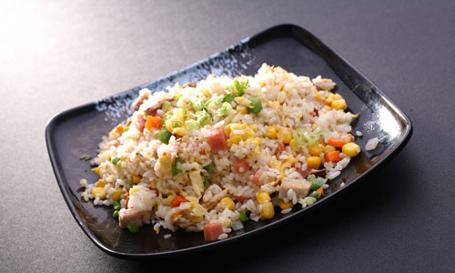 老少皆宜的胡萝卜炒饭.jpg