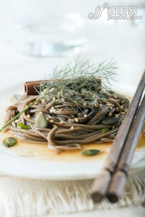 荞麦面条增加饱腹感