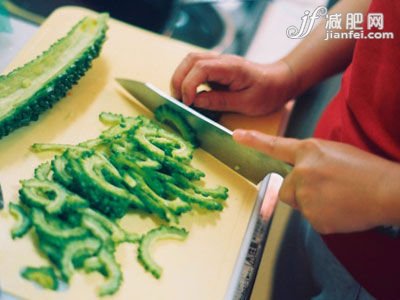 苦瓜拌海带芽