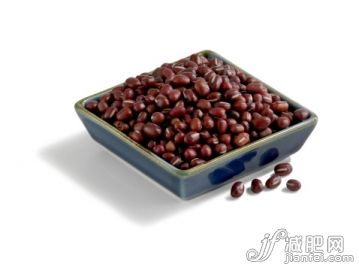 饮食,影棚拍摄,碗,充满的,生食_136792056_Adzuki bean on white_创意图片_Getty Images China 饮食,影棚拍摄,碗,充满的,生食_136792056_Adzuki bean on white_创意图片_Getty Images China