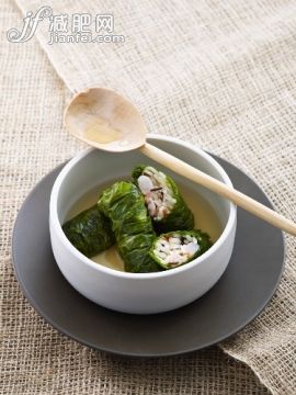 开胃品,甲壳动物,食品,饮食,主菜_gic11103803_Seaweed rolls with prawn filling_创意图片_Getty Images China 开胃品,甲壳动物,食品,饮食,主菜_gic11103803_Seaweed rolls with prawn filling_创意图片_Getty Images China