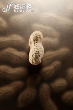 食品,饮食,影棚拍摄,棕褐色调,小吃_103210993_peanut_7990_创意图片_Getty Images China 食品,饮食,影棚拍摄,棕褐色调,小吃_103210993_peanut_7990_创意图片_Getty Images China