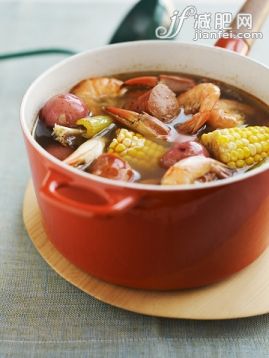 海产,汤,甲壳动物,焖菜,炖鱼_569034641_Frogmore Shellfish Stew_创意图片_Getty Images China 海产,汤,甲壳动物,焖菜,炖鱼_569034641_Frogmore Shellfish Stew_创意图片_Getty Images China