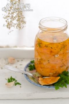 桌子,广口瓶,室内,汤匙,窗户_498484797_Marinated Sweet and Sour Pumpkin_创意图片_Getty Images China 桌子,广口瓶,室内,汤匙,窗户_498484797_Marinated Sweet and Sour Pumpkin_创意图片_Getty Images China