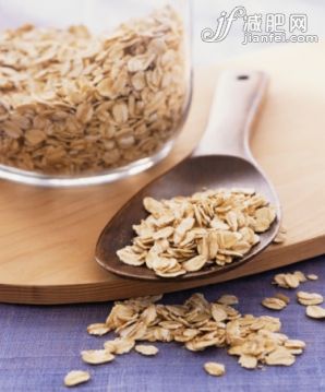 食品,广口瓶,饮食,影棚拍摄,室内_89605714_Oats and scoop_创意图片_Getty Images China 食品,广口瓶,饮食,影棚拍摄,室内_89605714_Oats and scoop_创意图片_Getty Images China