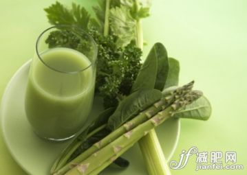 影棚拍摄,盘子,杯,绿色,蔬菜_94120404_Green juice_创意图片_Getty Images China 影棚拍摄,盘子,杯,绿色,蔬菜_94120404_Green juice_创意图片_Getty Images China