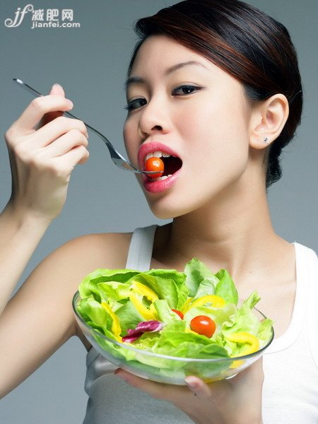靠节食减肥警惕8大病患危机