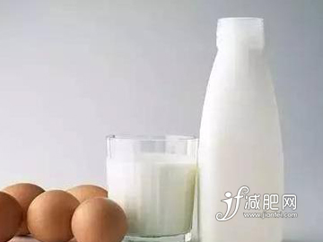 喝牛奶减肥不瘦反胖 小心牛奶减肥的这些误区