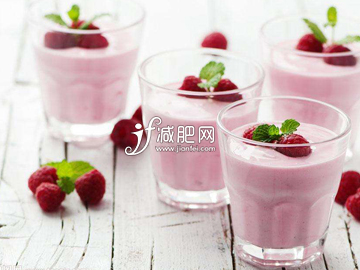 减肥多吃蔬菜少吃肉　用酸奶代替沙拉酱