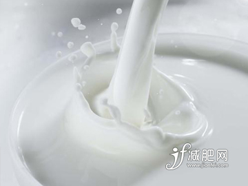 牛奶减肥误区 牛奶越香浓越营养
