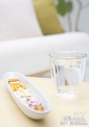 揭秘水肿4原因 排出水分瘦一圈