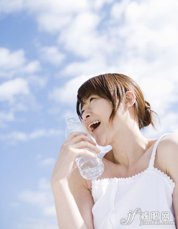 喝水能减肥吗？五大原理告诉你能