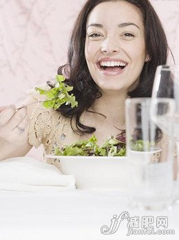怎样减肥有效 4个饮食技巧何必要勒裤腰带