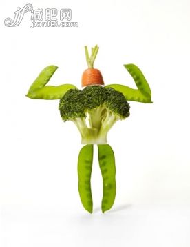 健康生活方式,摄影,健康食物,影棚拍摄,胡萝卜_513618991_Vegetable muscle-man_创意图片_Getty Images China 健康生活方式,摄影,健康食物,影棚拍摄,胡萝卜_513618991_Vegetable muscle-man_创意图片_Getty Images China