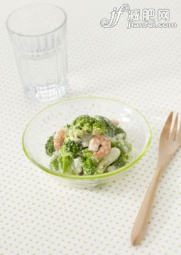 饮食,饮料,食品,餐具,海产_122582161_Shrimp and broccoli salad_创意图片_Getty Images China 饮食,饮料,食品,餐具,海产_122582161_Shrimp and broccoli salad_创意图片_Getty Images China