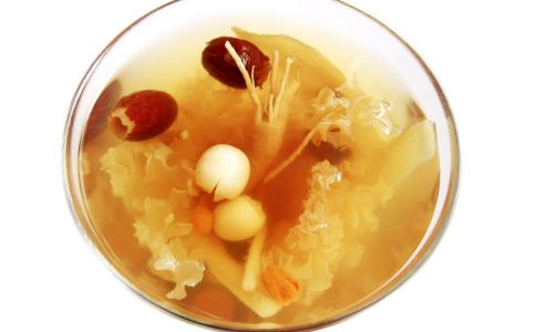 吃什么丰胸 木瓜煲红枣莲子丰胸 核桃松仁粟米羹丰胸