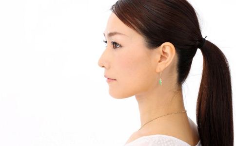 女人丰胸 丰胸运动 丰胸食物 丰胸方法
