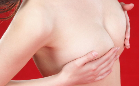 胸部发育不好怎么办 按摩丰胸的手法有哪些 怎么才能按摩丰胸