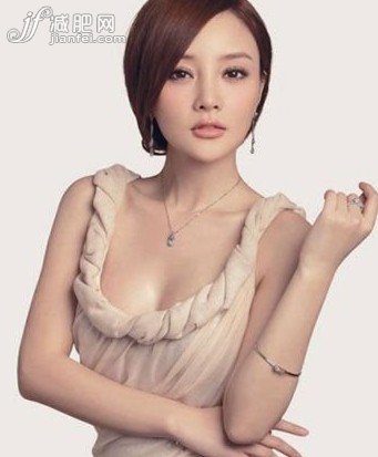 事业线不靠挤 李小璐有秘诀
