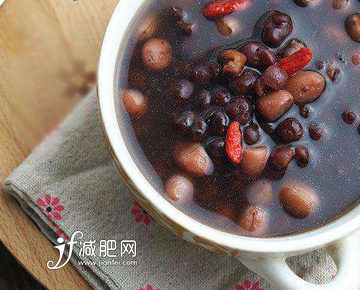丰胸的同时还能补血