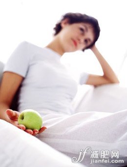 冬季飞机场胸部拯救大行动