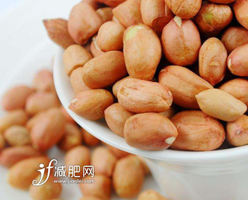 花生富含维生素E和脂肪促进乳腺管增长