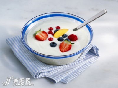 酸奶炼乳巧混搭 罩杯升级很轻松