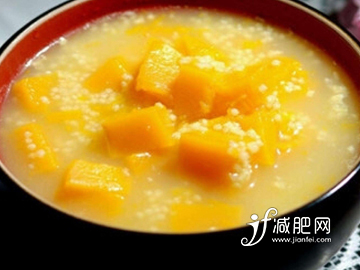 减肥期间早餐怎么吃 地瓜粥.jpg