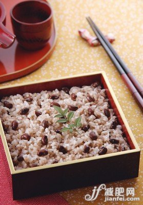 米饭“加料”吃 瘦身又美肤