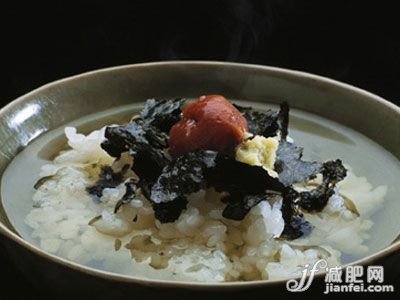 梅干麦茶饭