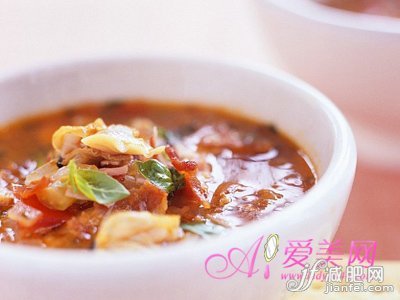 热汤减肥法 不饿肚也有窈窕身姿