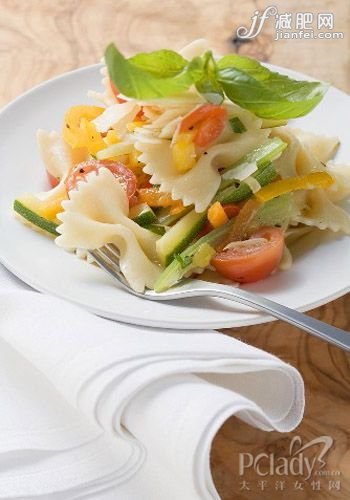 5款排毒餐 养颜减肥不油腻