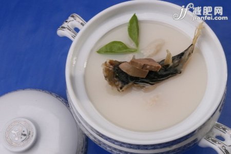 瘦小腹鱼汤
