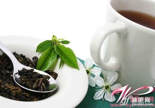 用乌龙茶来放松