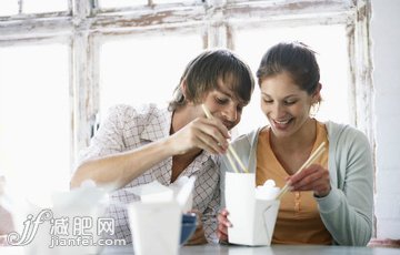左手吃饭