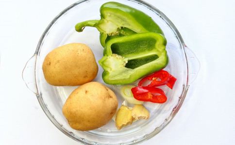 胖人应该多吃哪些蔬菜 胖人应该吃的食物 胖人吃什么好