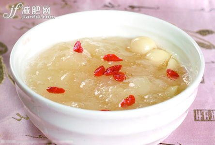 莲子红枣汤