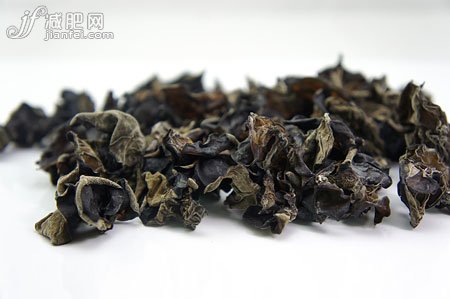 黑木耳补血瘦身食谱 强效来袭一周瘦7斤