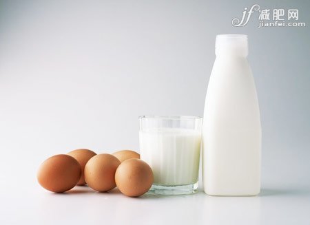 牛奶VS豆浆 哪一个更适合瘦身