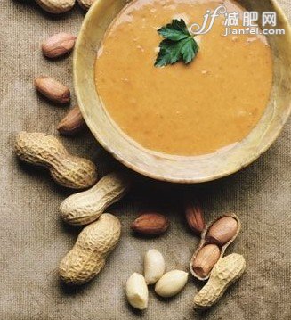 小胸mm最爱 6款花生丰胸食谱