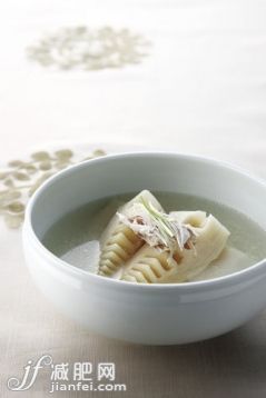食品,韩国食物,汤,笋,碗_gic5374329_Korean food,bamboo shoot soup_创意图片_Getty Images China 食品,韩国食物,汤,笋,碗_gic5374329_Korean food,bamboo shoot soup_创意图片_Getty Images China