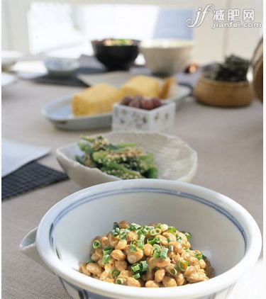 香醋泡豆月减肥绝招 月甩24斤