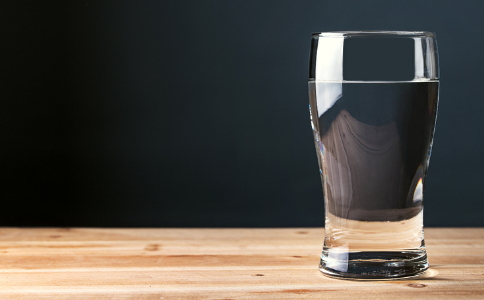 喝水可以减肥吗 怎么喝水可以减肥 喝水减肥的正确方法