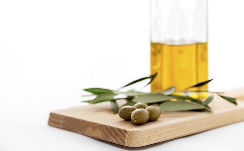 橄榄油减肥法效果好吗 橄榄油能减肥吗 橄榄油减肥方法