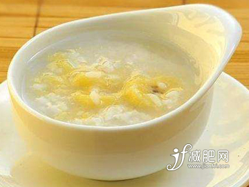 减肥期间早餐怎么吃 香蕉粥.jpg