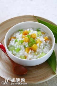 芹菜,南瓜,碗,谷物,粥_f993e3a63_芹菜南瓜粥_创意图片_Getty Images China 芹菜,南瓜,碗,谷物,粥_f993e3a63_芹菜南瓜粥_创意图片_Getty Images China