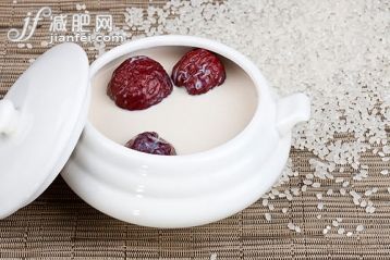 牛奶,奶制品,热饮,炖锅,米_gic5465441_牛奶红枣粥_创意图片_Getty Images China 牛奶,奶制品,热饮,炖锅,米_gic5465441_牛奶红枣粥_创意图片_Getty Images China