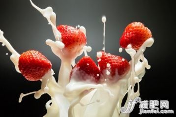 饮料,影棚拍摄,牛奶,红色,草莓_560038815_Milk lift Strawberry_创意图片_Getty Images China 饮料,影棚拍摄,牛奶,红色,草莓_560038815_Milk lift Strawberry_创意图片_Getty Images China