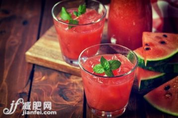 寒冷,饮食,饮料,含酒精饮料,果汁_483748240_Cold Watermelon Smoothie_创意图片_Getty Images China 寒冷,饮食,饮料,含酒精饮料,果汁_483748240_Cold Watermelon Smoothie_创意图片_Getty Images China